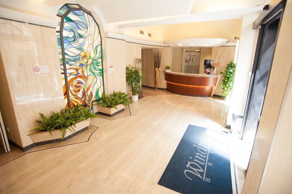 Hotel Windrose — Hotel building in Rome, Lazio