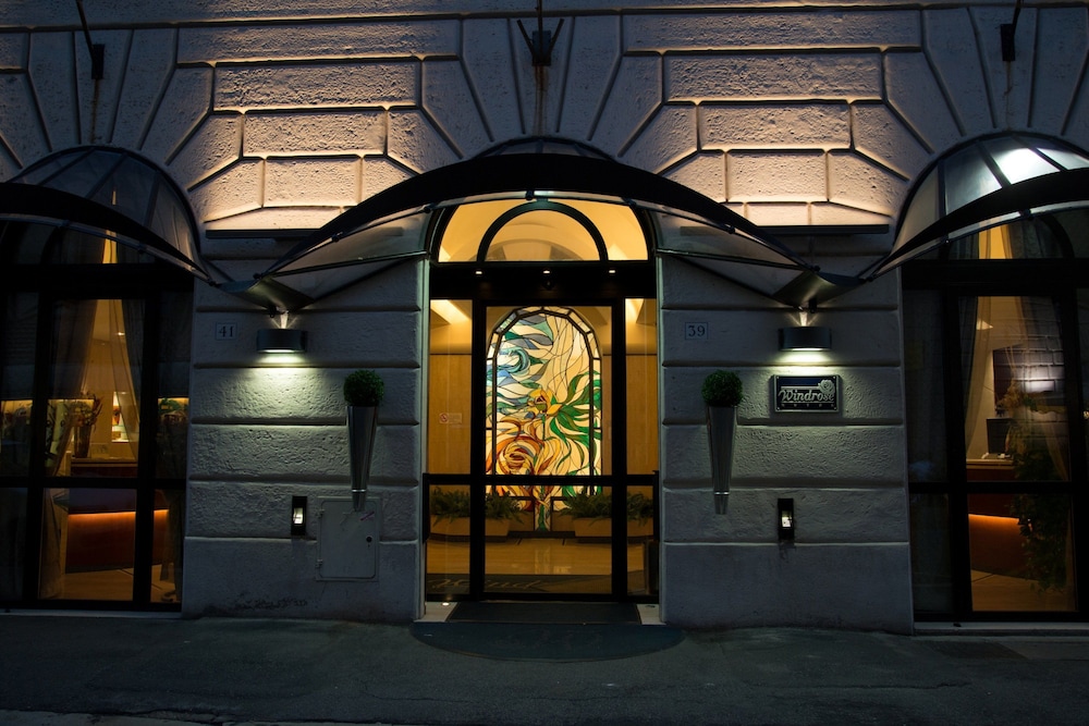Hotel Windrose — Hotel building in Rome, Lazio