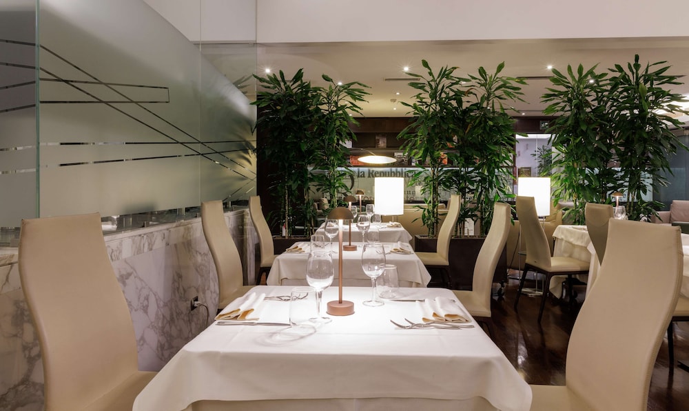 Best Western Plus Hotel Universo — Restaurant & bars in Rome, Lazio