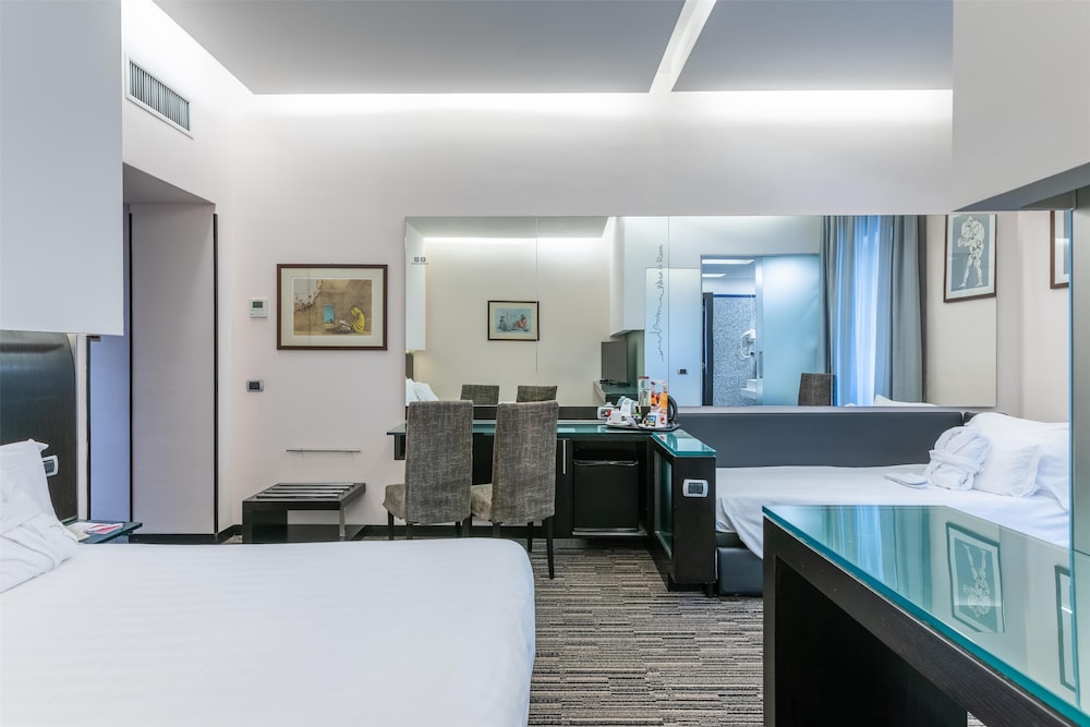 Best Western Plus Hotel Universo — Hotel rooms in Rome, Lazio