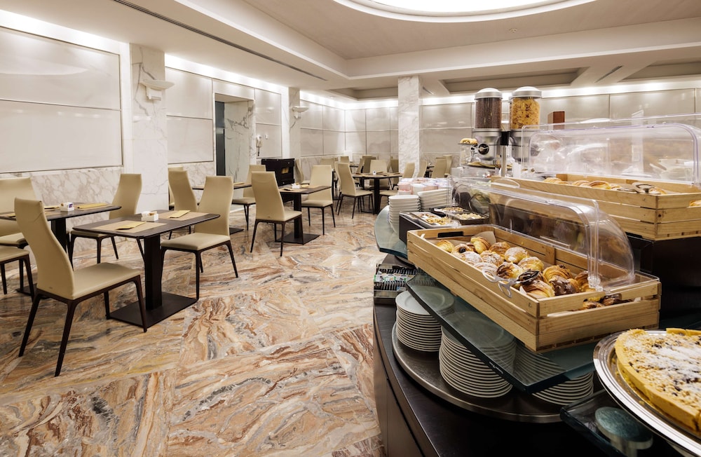 Best Western Plus Hotel Universo — Restaurant & bars in Rome, Lazio