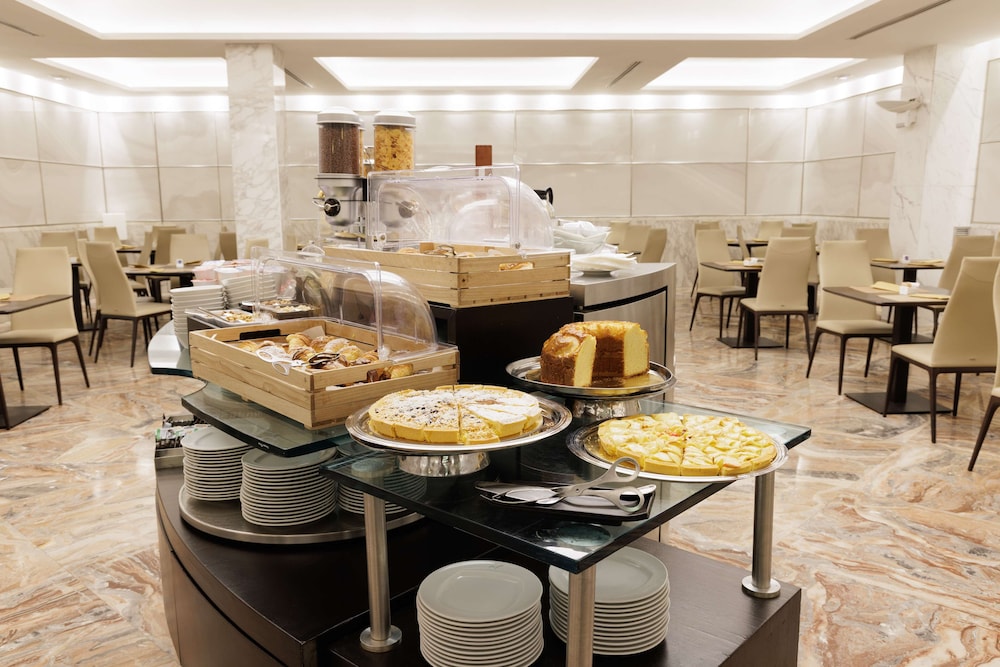 Best Western Plus Hotel Universo — Restaurant & bars in Rome, Lazio