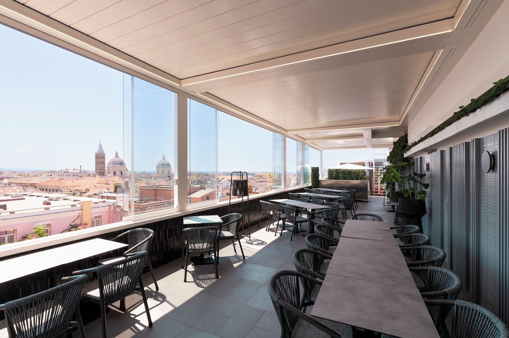 Best Western Plus Hotel Universo — Restaurant & bars in Rome, Lazio
