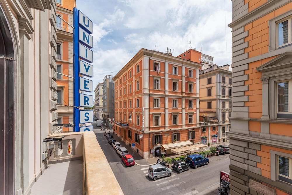 Best Western Plus Hotel Universo — Hotel building in Rome, Lazio