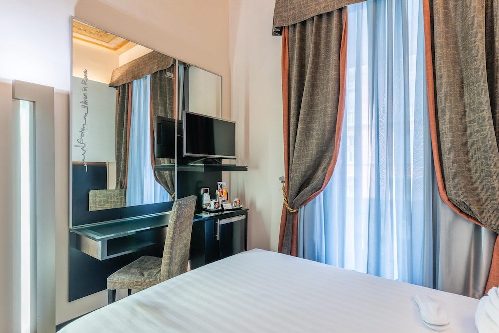 Best Western Plus Hotel Universo — Hotel rooms in Rome, Lazio