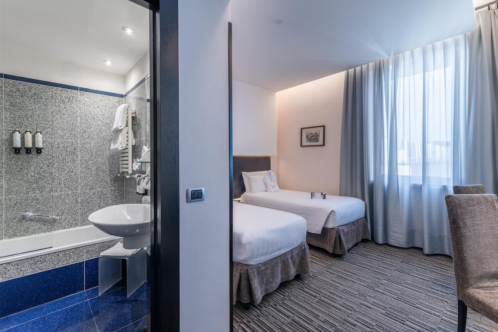 Best Western Plus Hotel Universo — Hotel rooms in Rome, Lazio