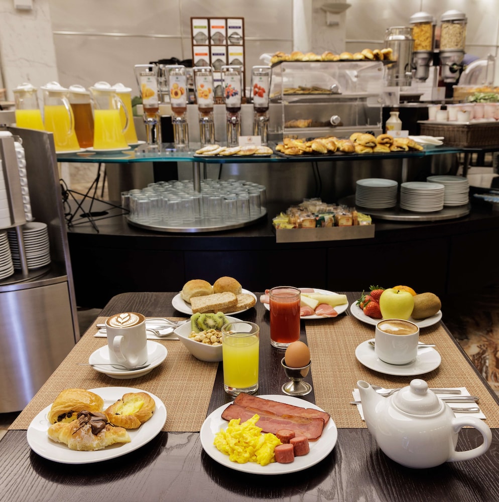 Best Western Plus Hotel Universo — Restaurant & bars in Rome, Lazio