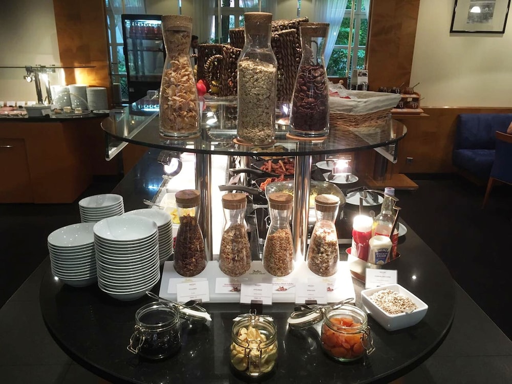 Mercure Hotel & Residenz Checkpoint Charlie — Restaurant & bars in Berlin, Berlin