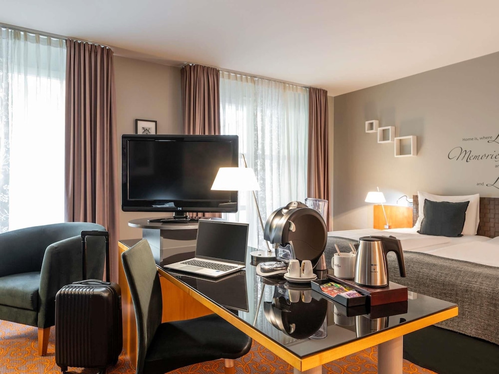 Mercure Hotel & Residenz Checkpoint Charlie — Hotel rooms in Berlin, Berlin