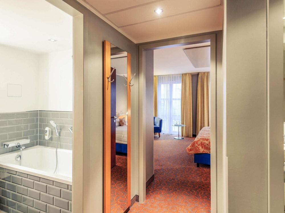 Mercure Hotel & Residenz Checkpoint Charlie — Hotel rooms in Berlin, Berlin