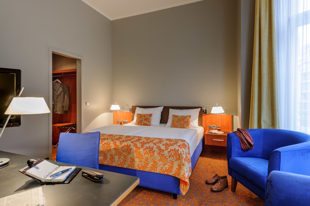 Mercure Hotel & Residenz Checkpoint Charlie — Hotel rooms in Berlin, Berlin