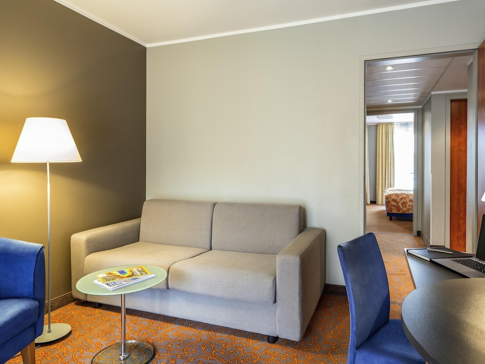 Mercure Hotel & Residenz Checkpoint Charlie — Hotel rooms in Berlin, Berlin