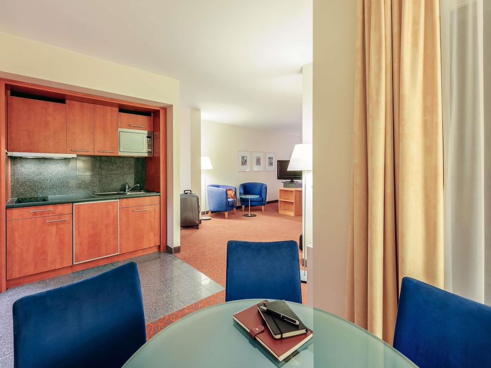 Mercure Hotel & Residenz Checkpoint Charlie — Hotel rooms in Berlin, Berlin