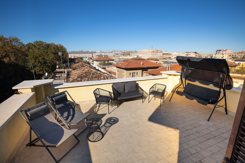 The Cross Hotel — Attractions in the area in Rome, Lazio