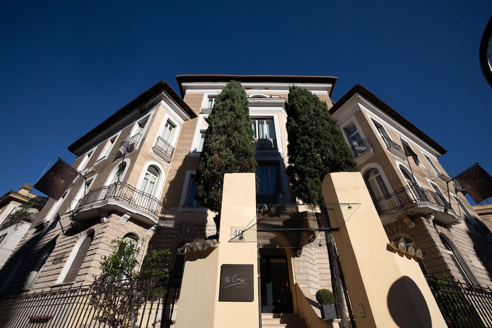 The Cross Hotel — Hotel building in Rome, Lazio