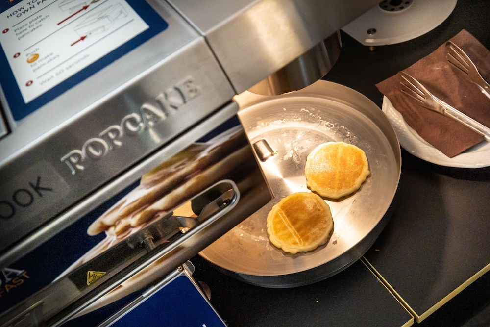 The Cross Hotel — Restaurant & bars in Rome, Lazio