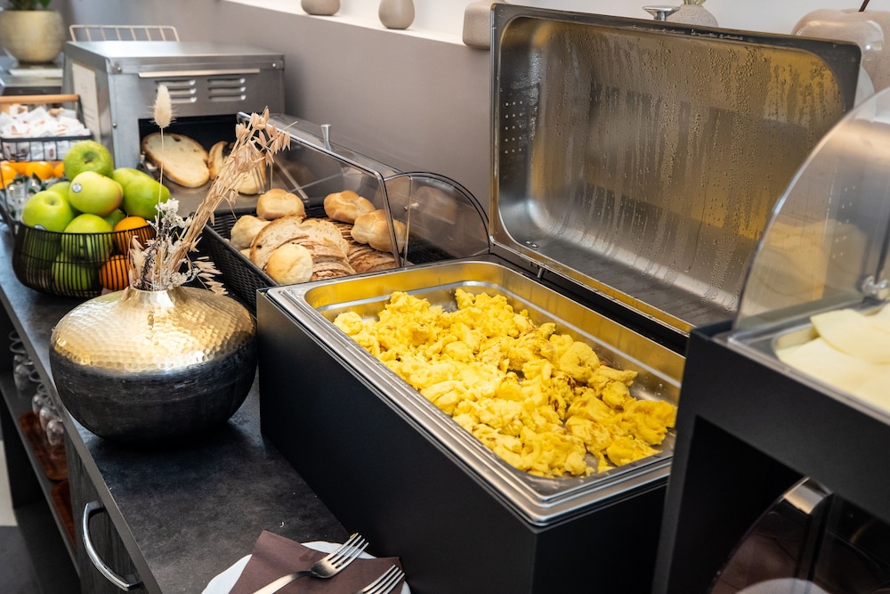 The Cross Hotel — Restaurant & bars in Rome, Lazio