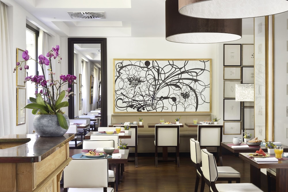 Hotel Pulitzer Roma — Restaurant & bars in Rome, Lazio