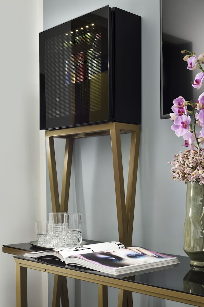 Hotel Pulitzer Roma — Restaurant & bars in Rome, Lazio
