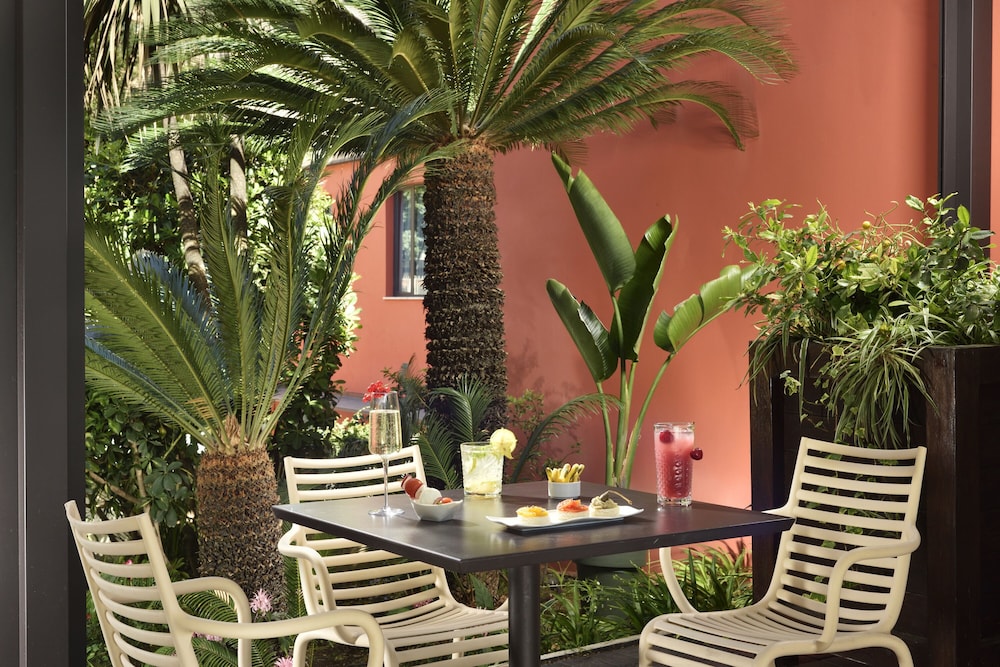 Hotel Pulitzer Roma — Restaurant & bars in Rome, Lazio