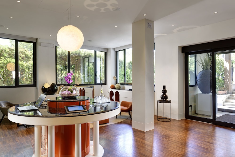 Hotel Pulitzer Roma — Hotel building in Rome, Lazio