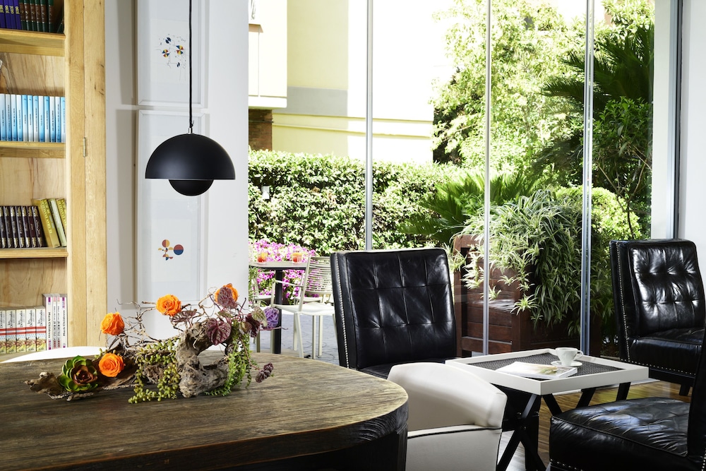 Hotel Pulitzer Roma — Restaurant & bars in Rome, Lazio
