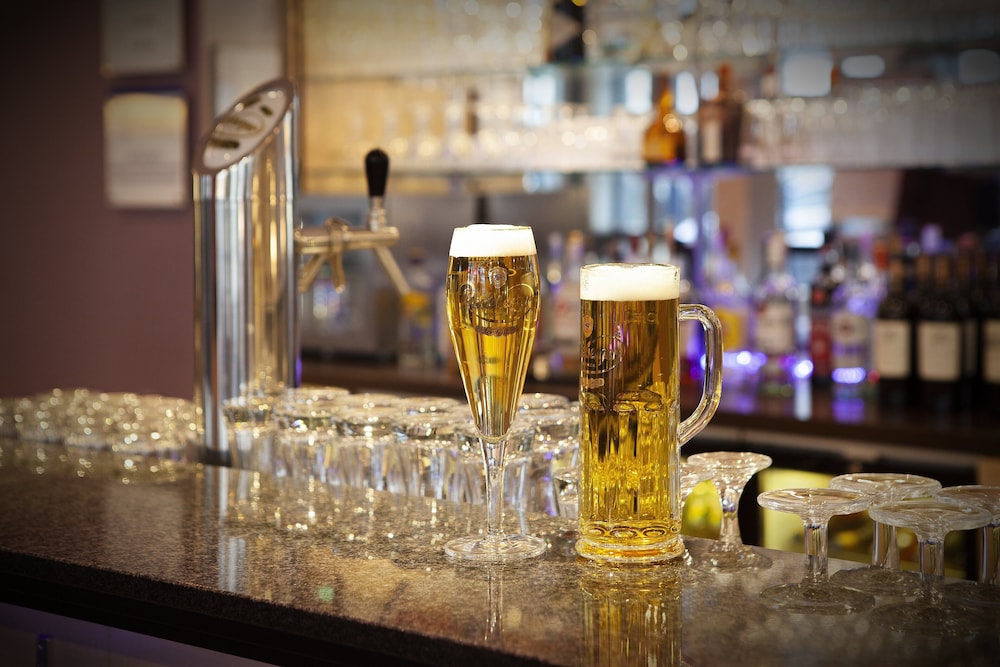 Holiday Inn Express Berlin City Centre by IHG — Restaurant & bars in Berlin, Berlin