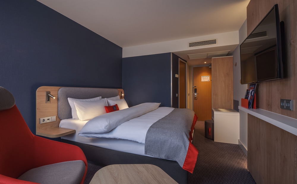 Holiday Inn Express Berlin City Centre by IHG — Hotel rooms in Berlin, Berlin