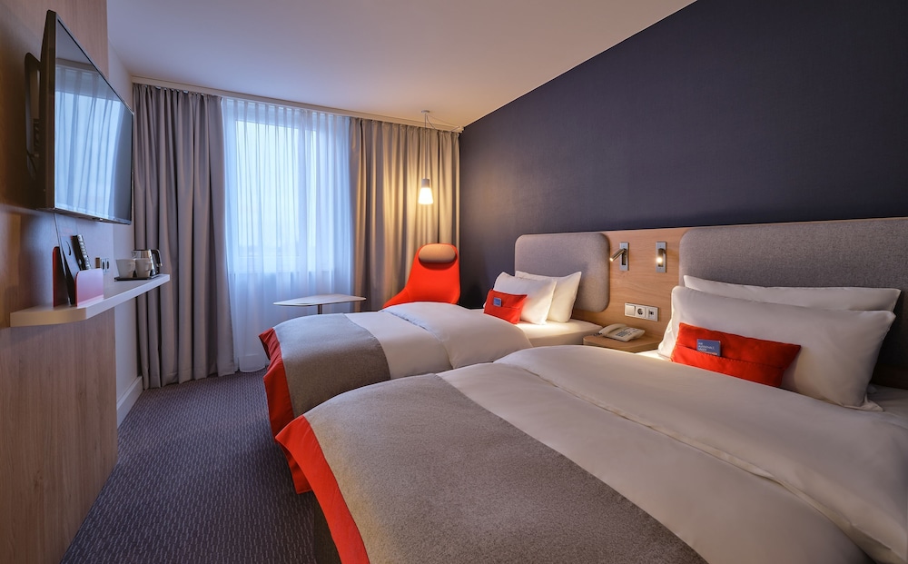 Holiday Inn Express Berlin City Centre by IHG — Hotel rooms in Berlin, Berlin