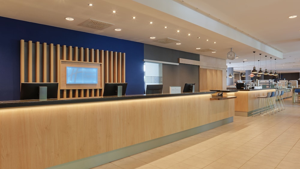 Holiday Inn Express Berlin City Centre by IHG — Hotel building in Berlin, Berlin