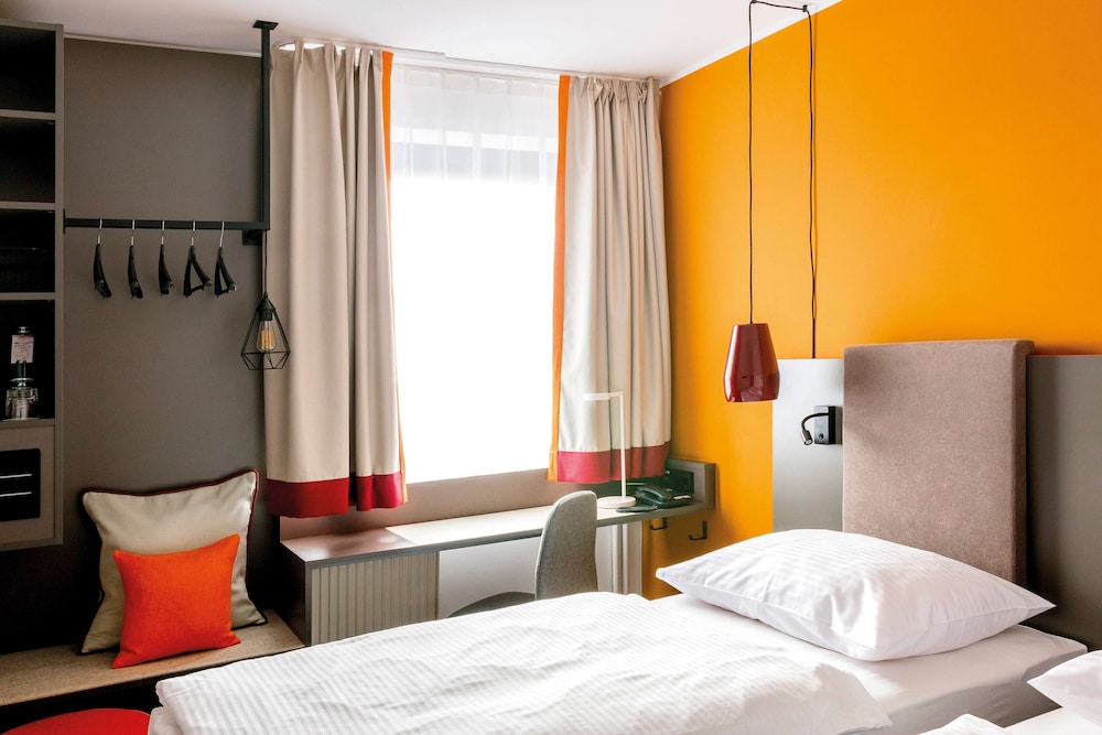 Vienna House Easy by Wyndham Cracow — Hotel rooms in Krakow, Lesser Poland