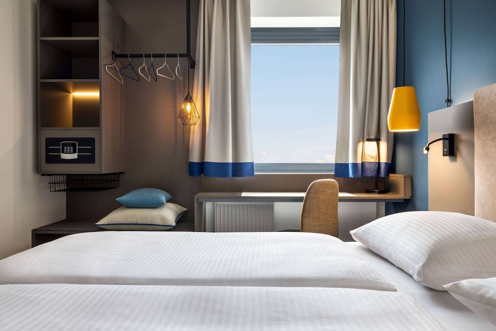 Vienna House Easy by Wyndham Cracow — Hotel rooms in Krakow, Lesser Poland