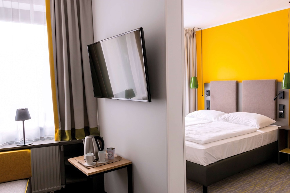 Vienna House Easy by Wyndham Cracow — Hotel rooms in Krakow, Lesser Poland