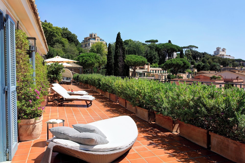 Rocco Forte Hotel De Russie — Hotel building in Rome, Lazio