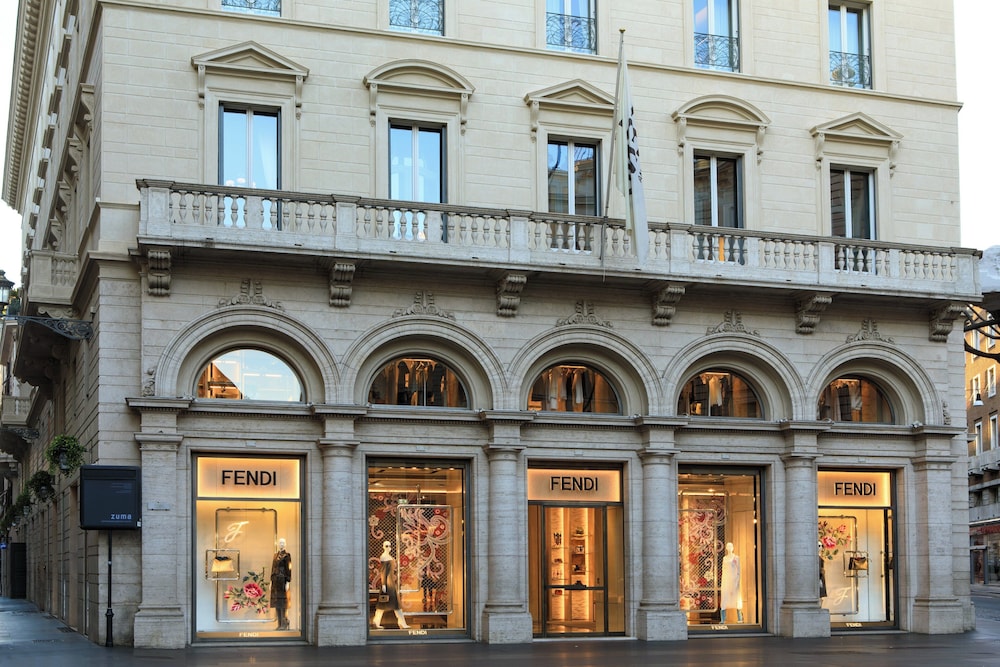 Rocco Forte Hotel De Russie — Hotel building in Rome, Lazio