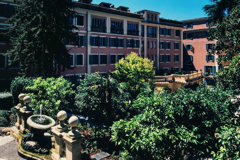 Rocco Forte Hotel De Russie — Hotel building in Rome, Lazio