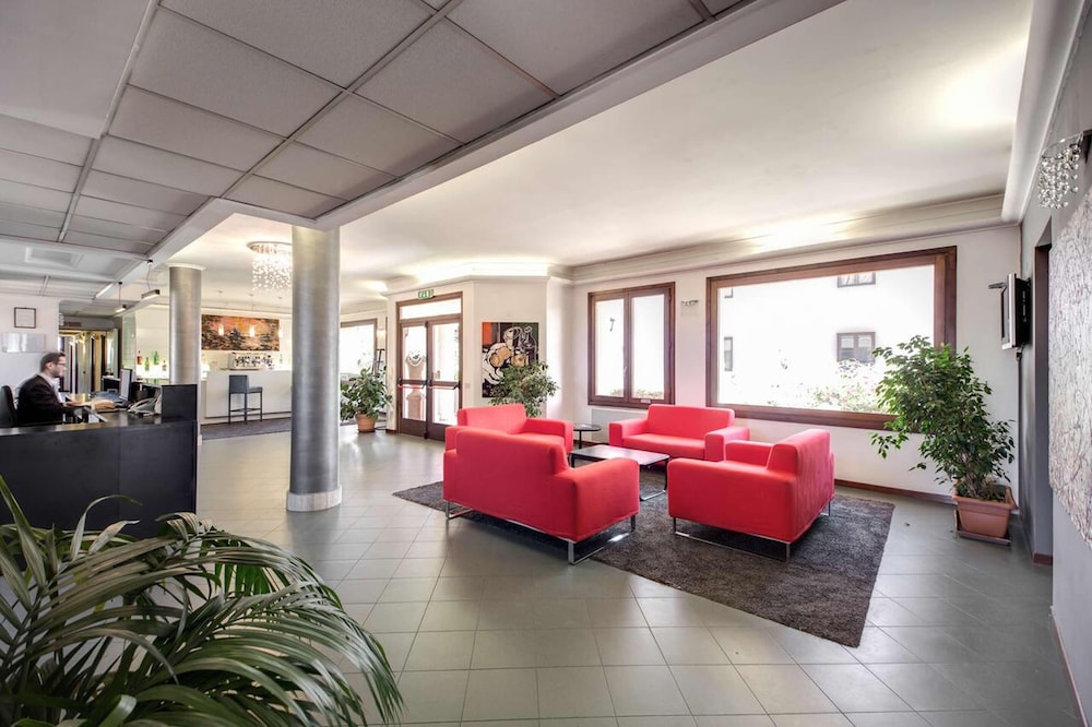 Hotel Alba Roma — Hotel building in Rome, Lazio