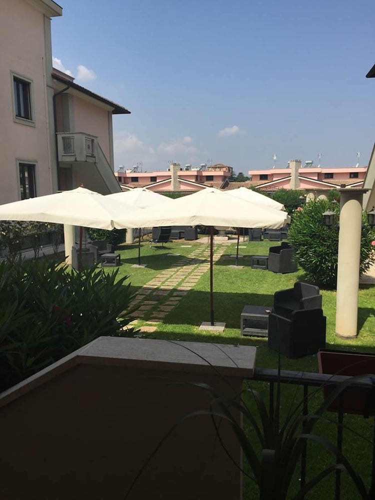 Hotel Alba Roma — Hotel building in Rome, Lazio