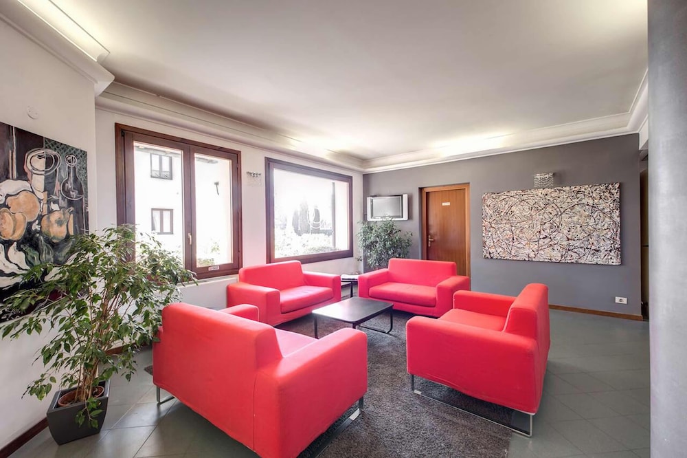Hotel Alba Roma — Hotel building in Rome, Lazio