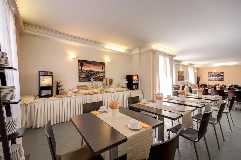 Hotel Alba Roma — Restaurant & bars in Rome, Lazio