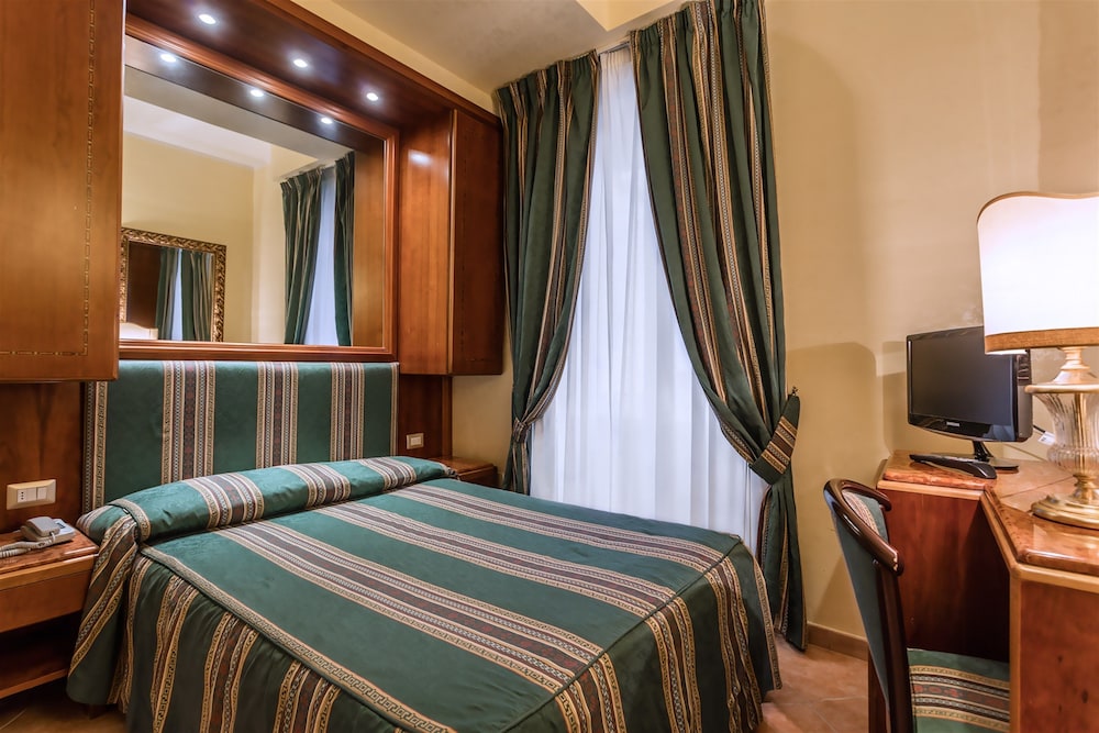 Raeli Hotel Archimede — Hotel rooms in Rome, Lazio