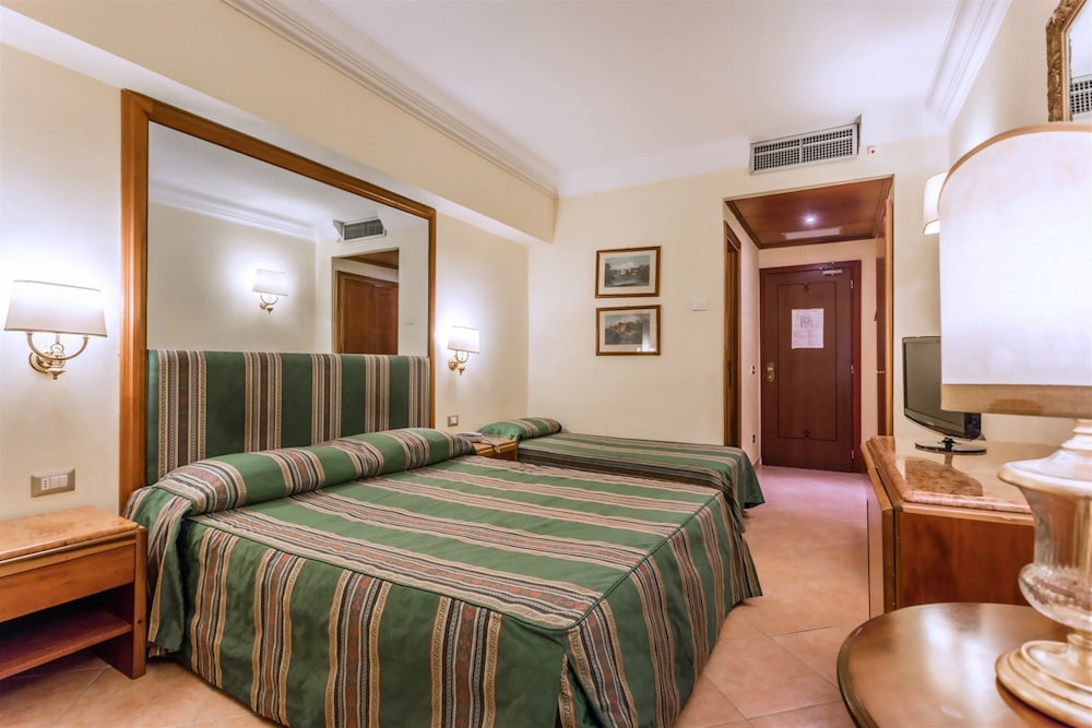 Raeli Hotel Archimede — Hotel rooms in Rome, Lazio