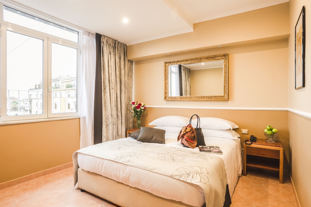 Raeli Hotel Archimede — Hotel rooms in Rome, Lazio