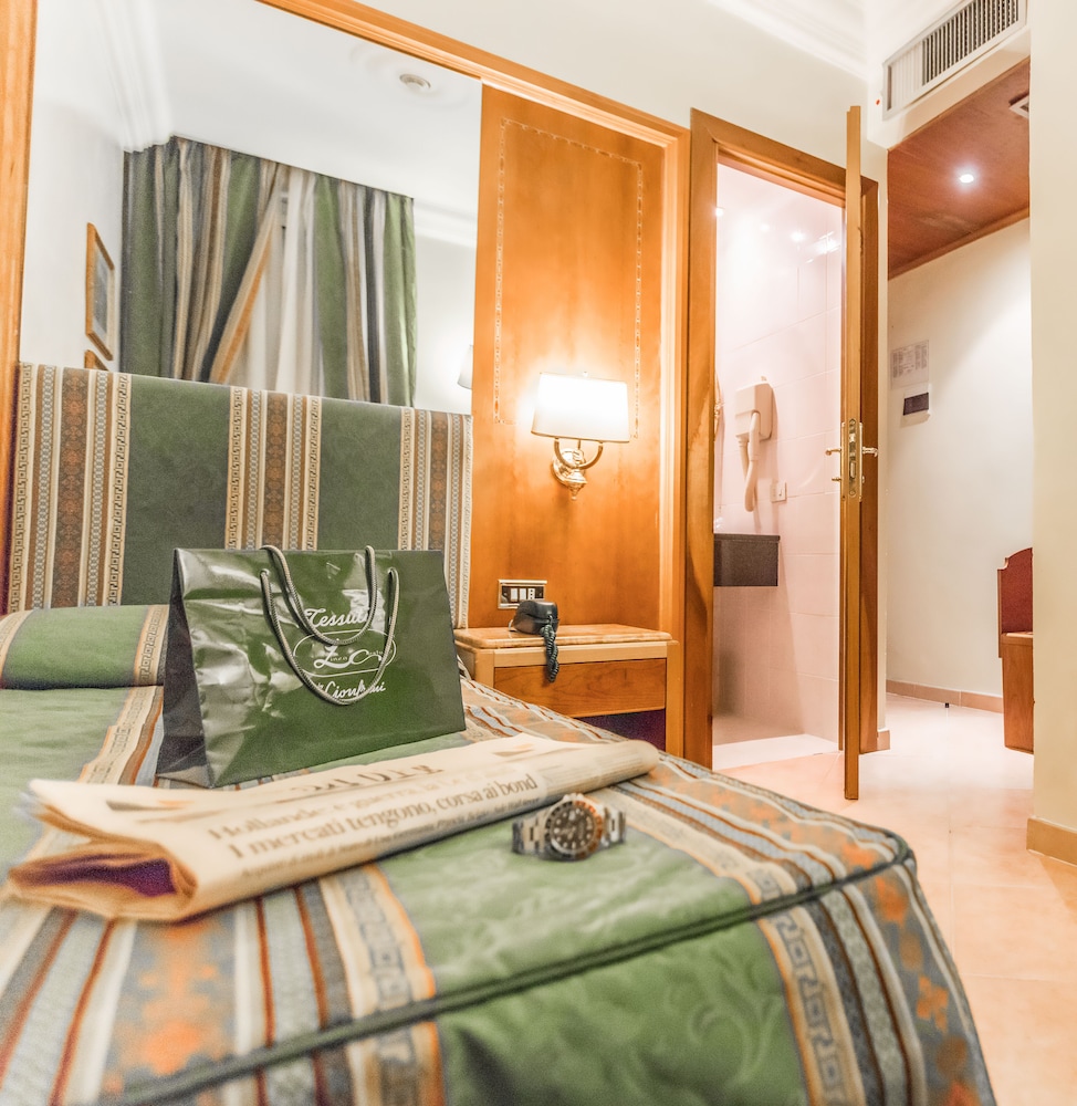 Raeli Hotel Archimede — Hotel rooms in Rome, Lazio