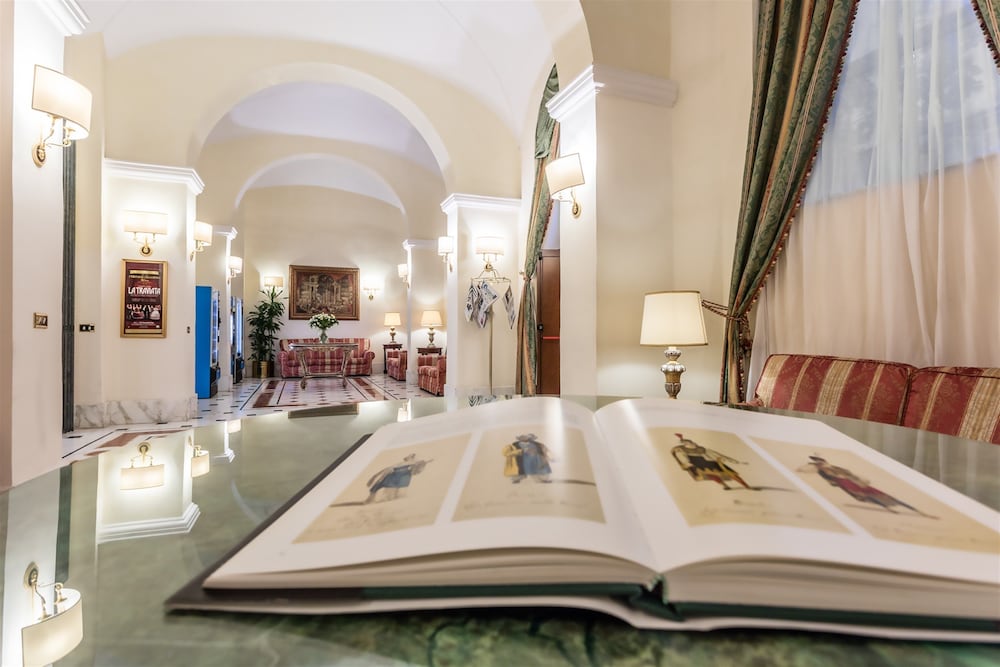 Raeli Hotel Archimede — Hotel building in Rome, Lazio