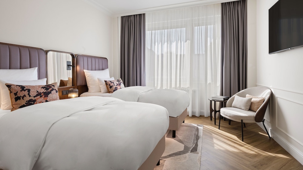 Bristol Berlin Vignette Collection by IHG — Hotel rooms in Berlin, Berlin
