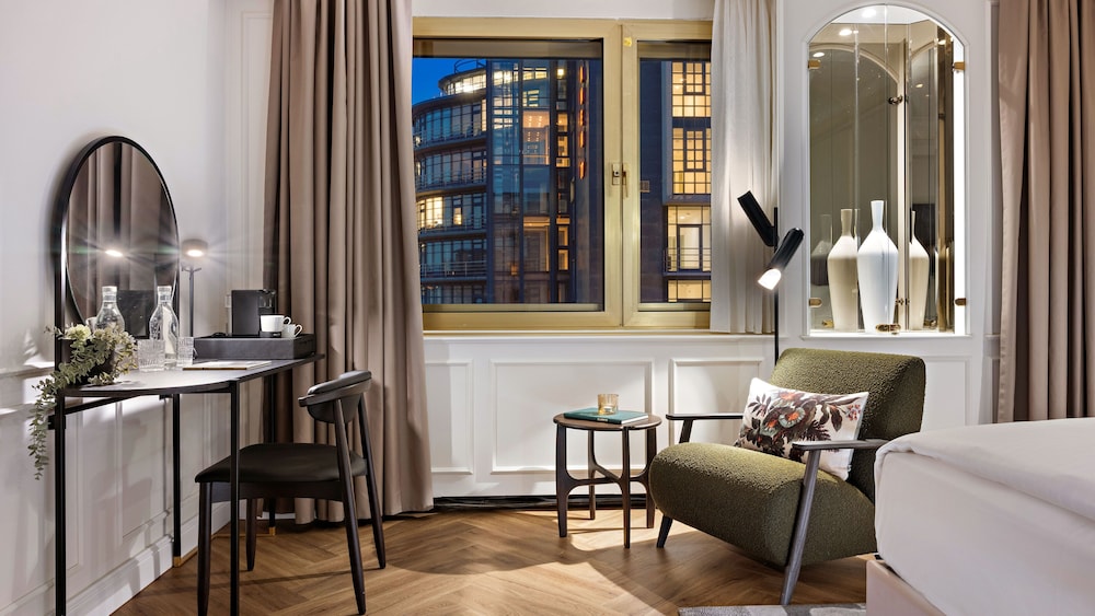 Bristol Berlin Vignette Collection by IHG — Hotel rooms in Berlin, Berlin