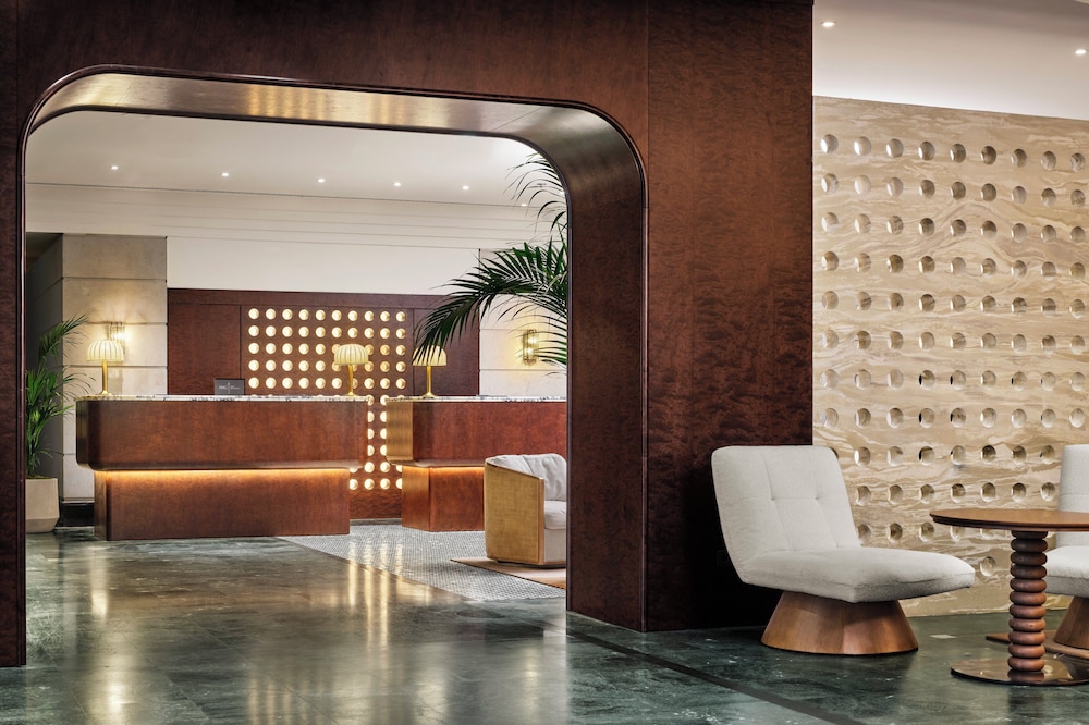 Bristol Berlin Vignette Collection by IHG — Hotel building in Berlin, Berlin