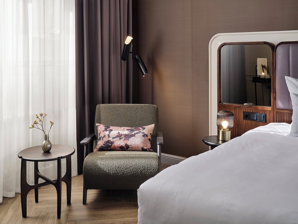 Bristol Berlin Vignette Collection by IHG — Hotel rooms in Berlin, Berlin