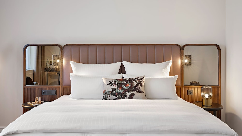 Bristol Berlin Vignette Collection by IHG — Hotel rooms in Berlin, Berlin